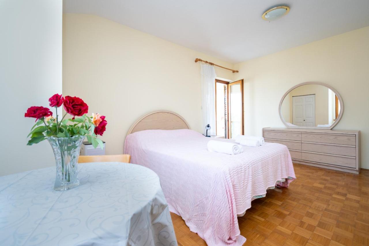 Apartments And Rooms By The Sea Mrljane, Pasman - 327 Neviđane Esterno foto
